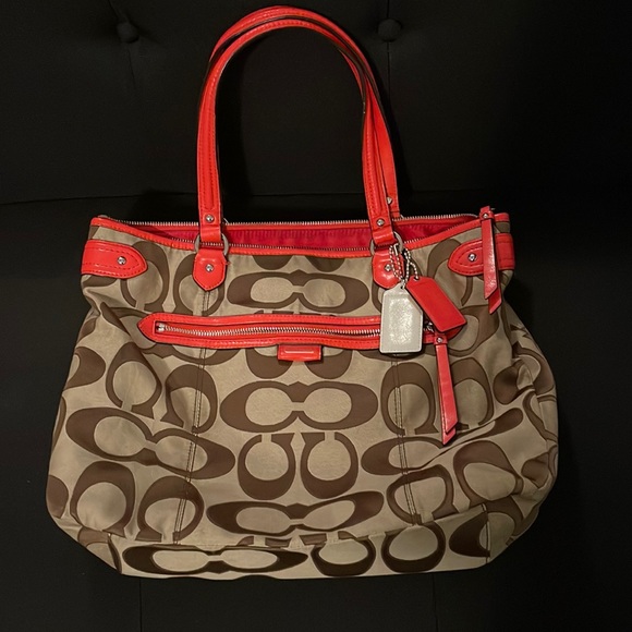 Coach handbag - Picture 1 of 3
